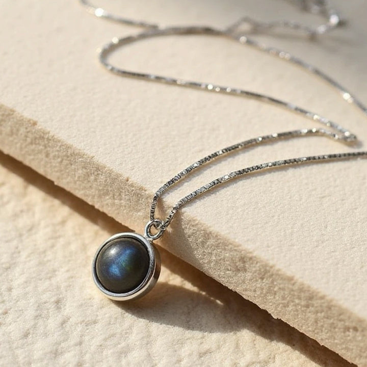 Halsband "Fin Pärla" i Labradorit