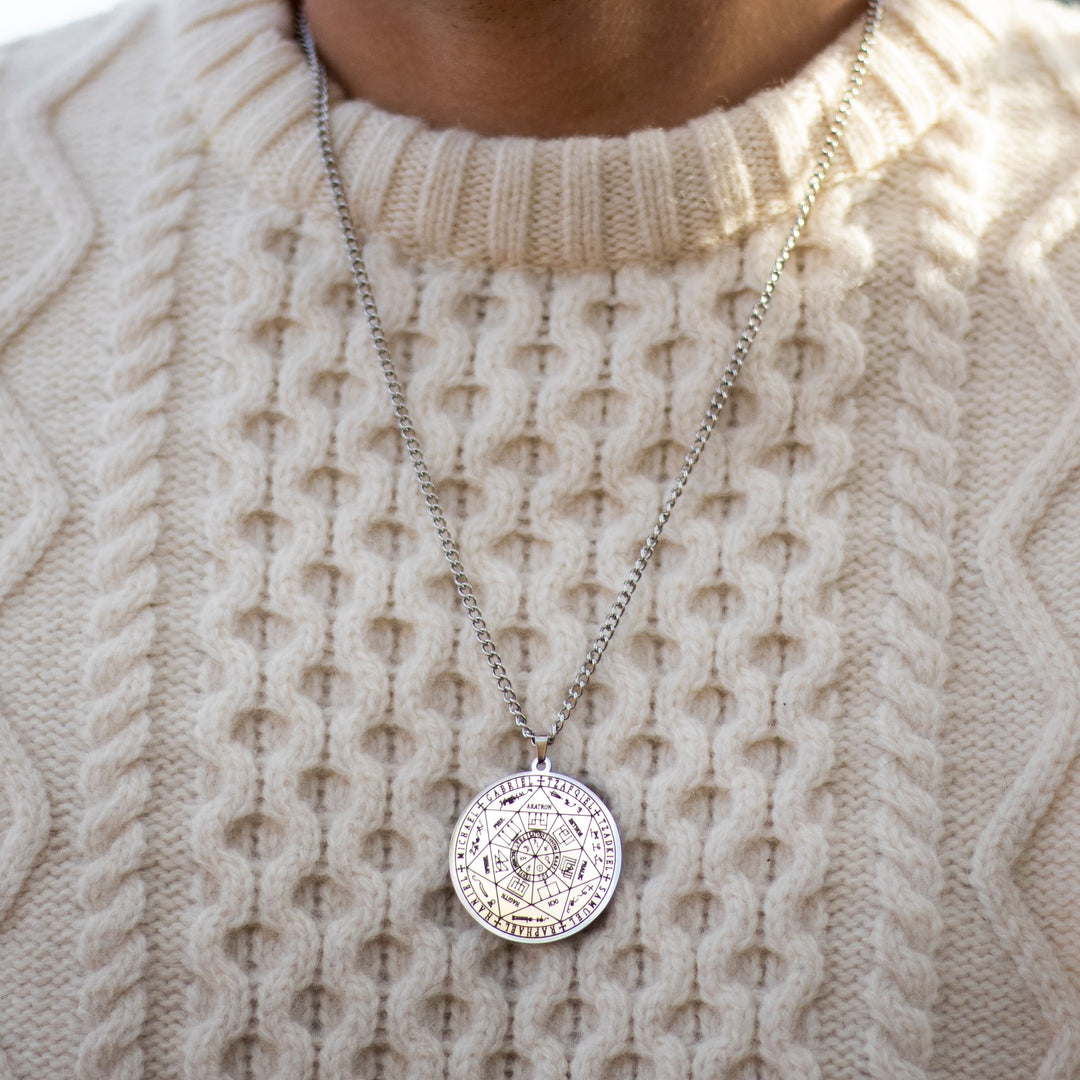 Halsband med Sigillet av de 7 Ärkeänglarna