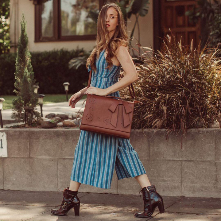 Sac à main élégant en nœud papillon de Grace