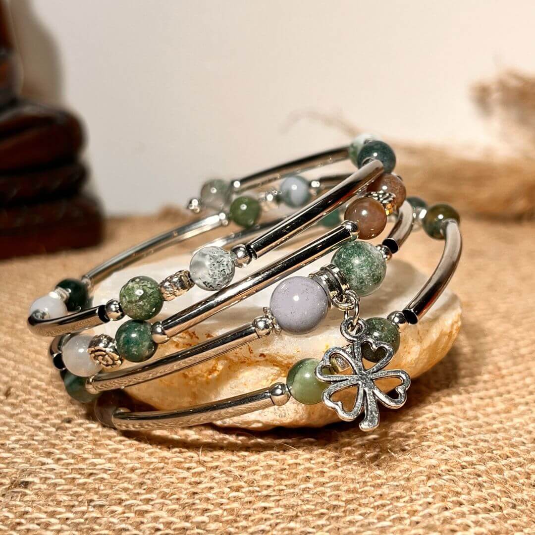 "Tur"-Armband i Ädelstenar